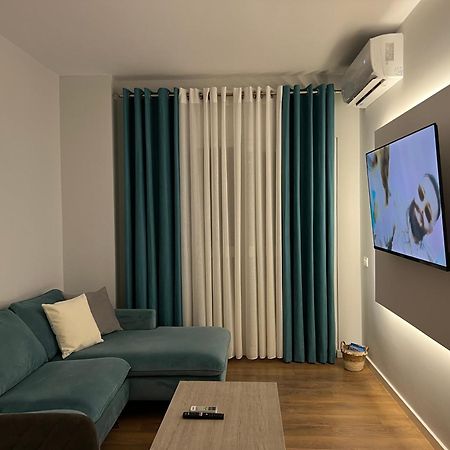 Jur Apartment Durres Bagian luar foto