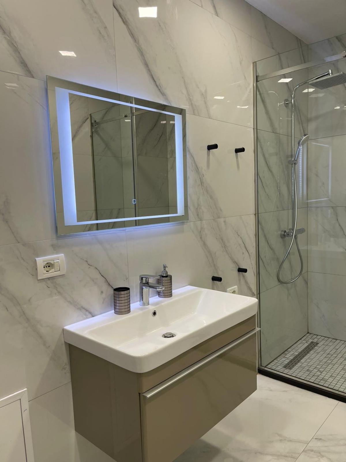 Jur Apartment Durres Bagian luar foto