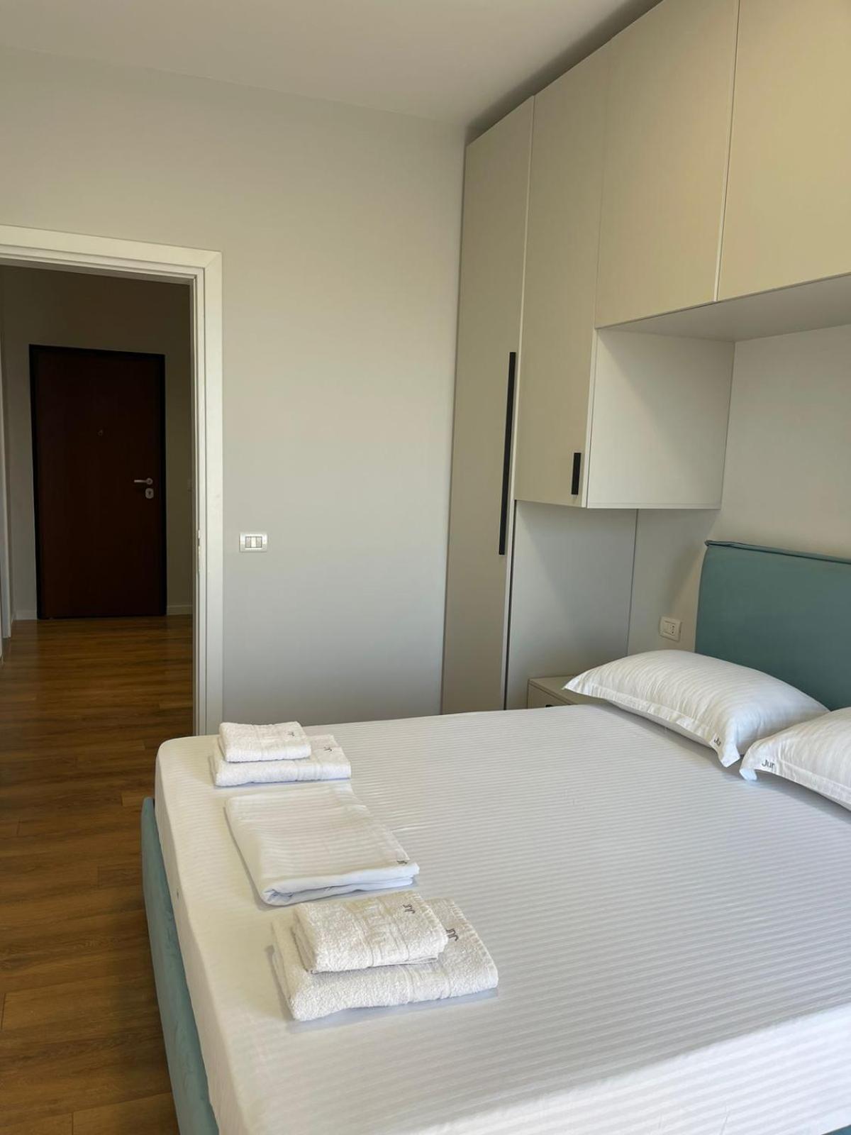 Jur Apartment Durres Bagian luar foto