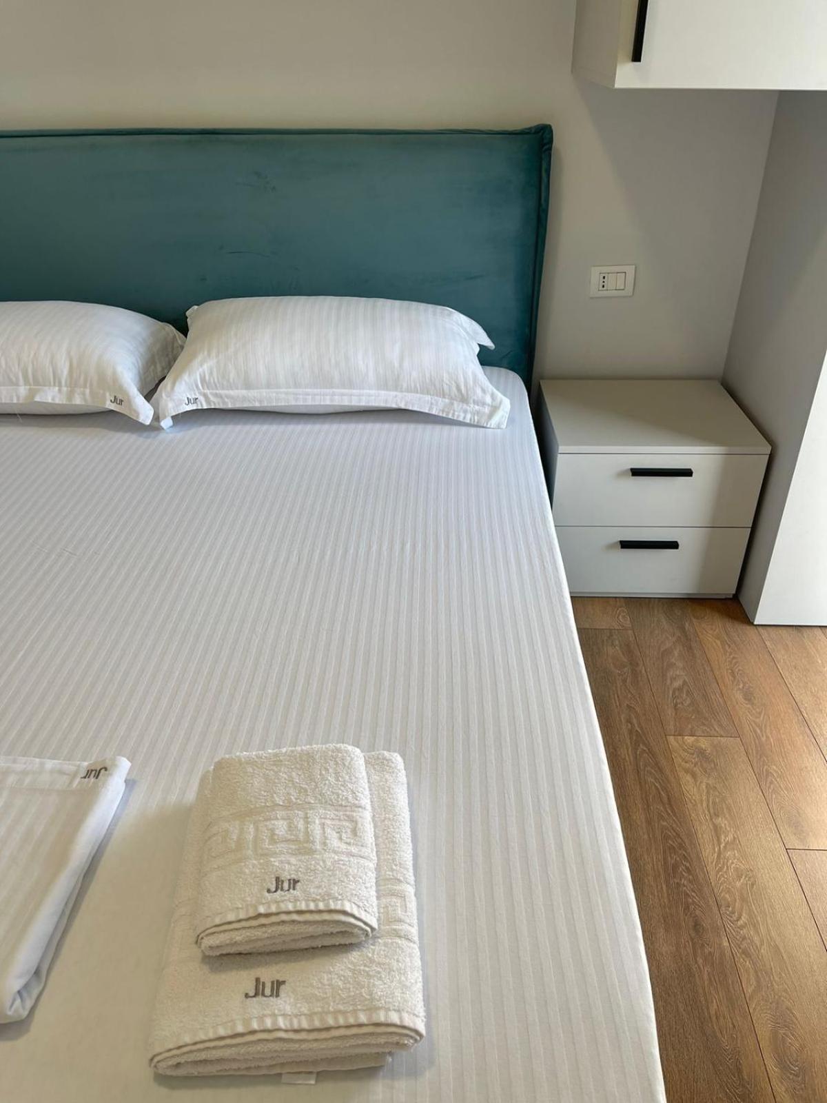 Jur Apartment Durres Bagian luar foto