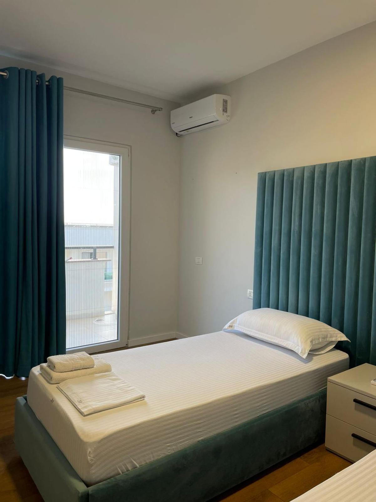 Jur Apartment Durres Bagian luar foto